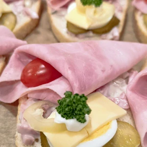 Chlebíček šunkový